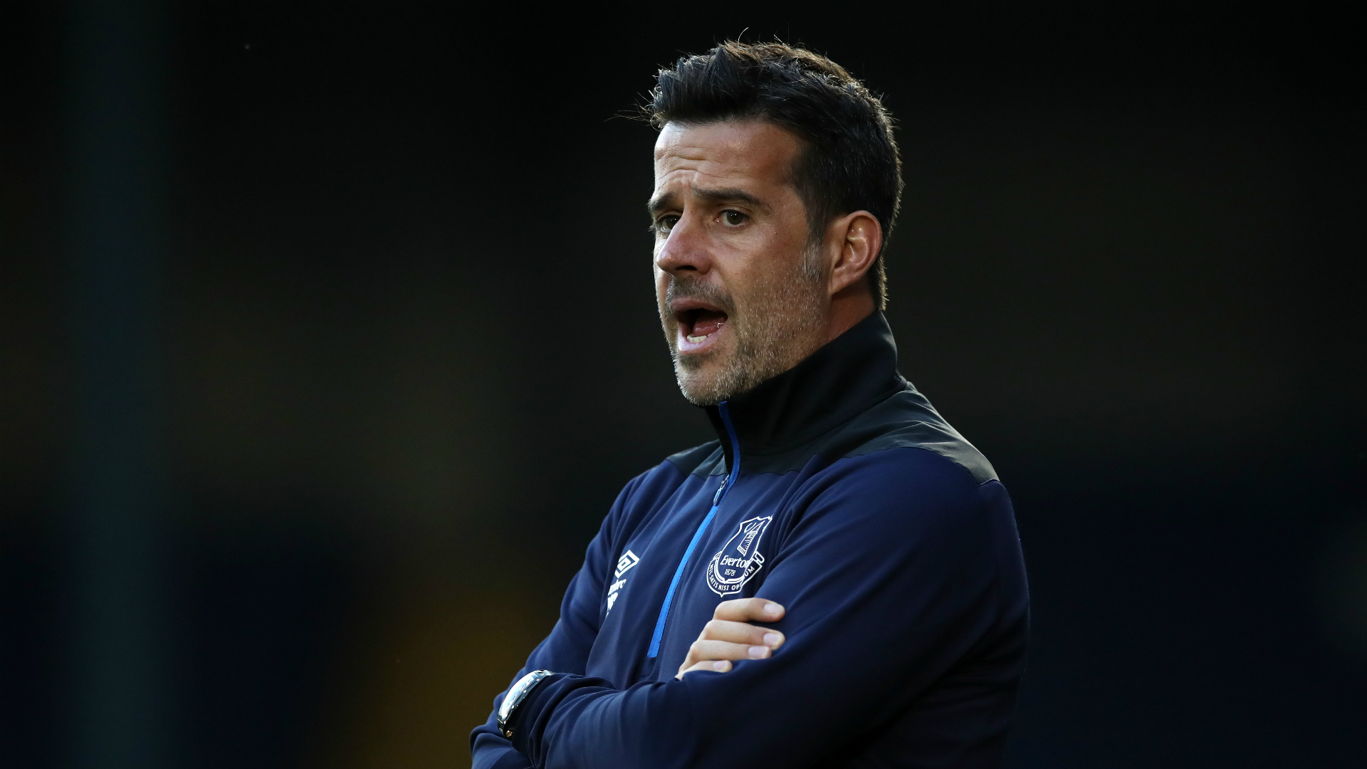 对政府的外 对政府的外